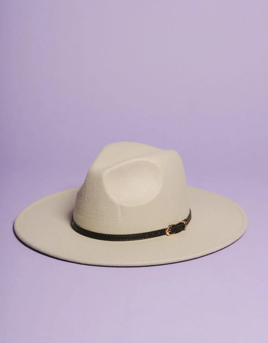 Felt hat with strap