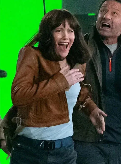 Leather Jacket worn by Leslie Mann