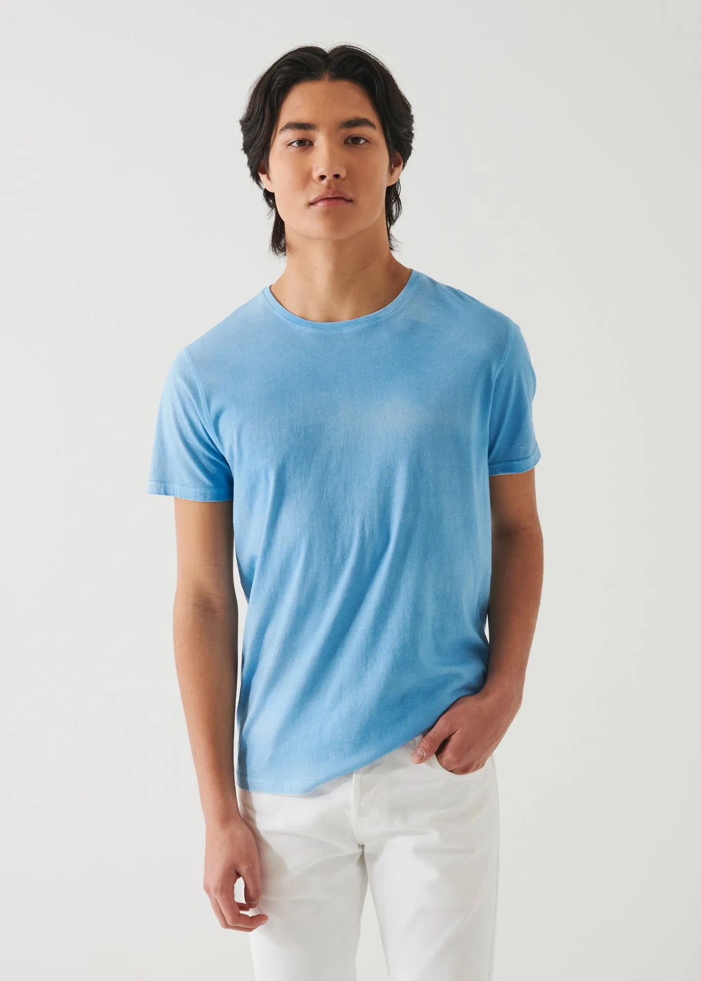LIGHTWEIGHT PIMA COTTON SPRAY WASH T-SHIRT