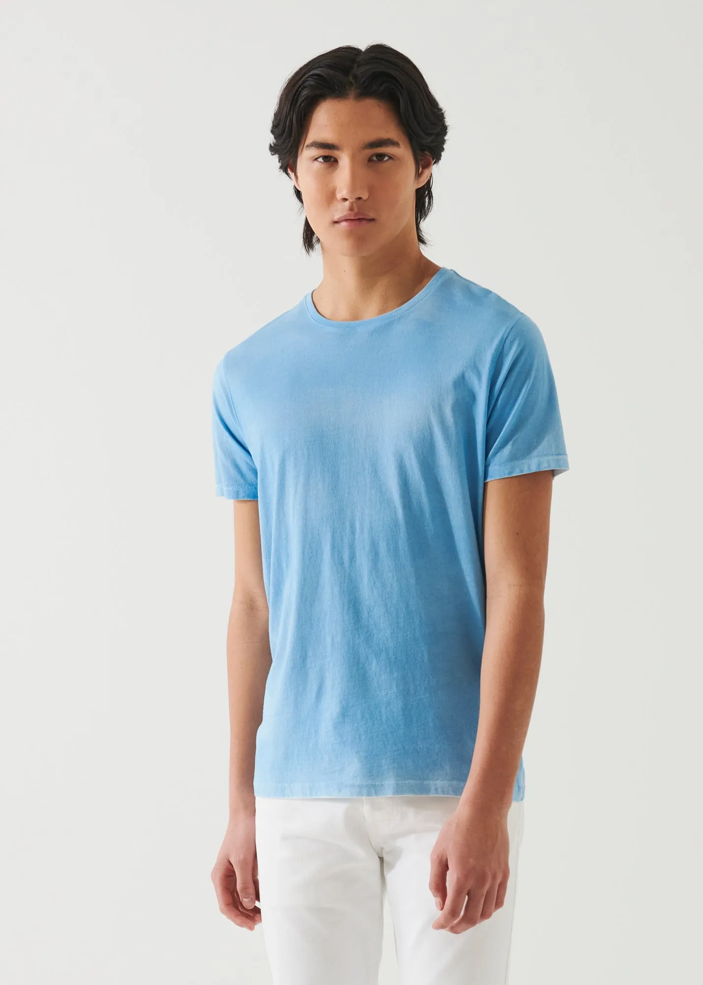 LIGHTWEIGHT PIMA COTTON SPRAY WASH T-SHIRT