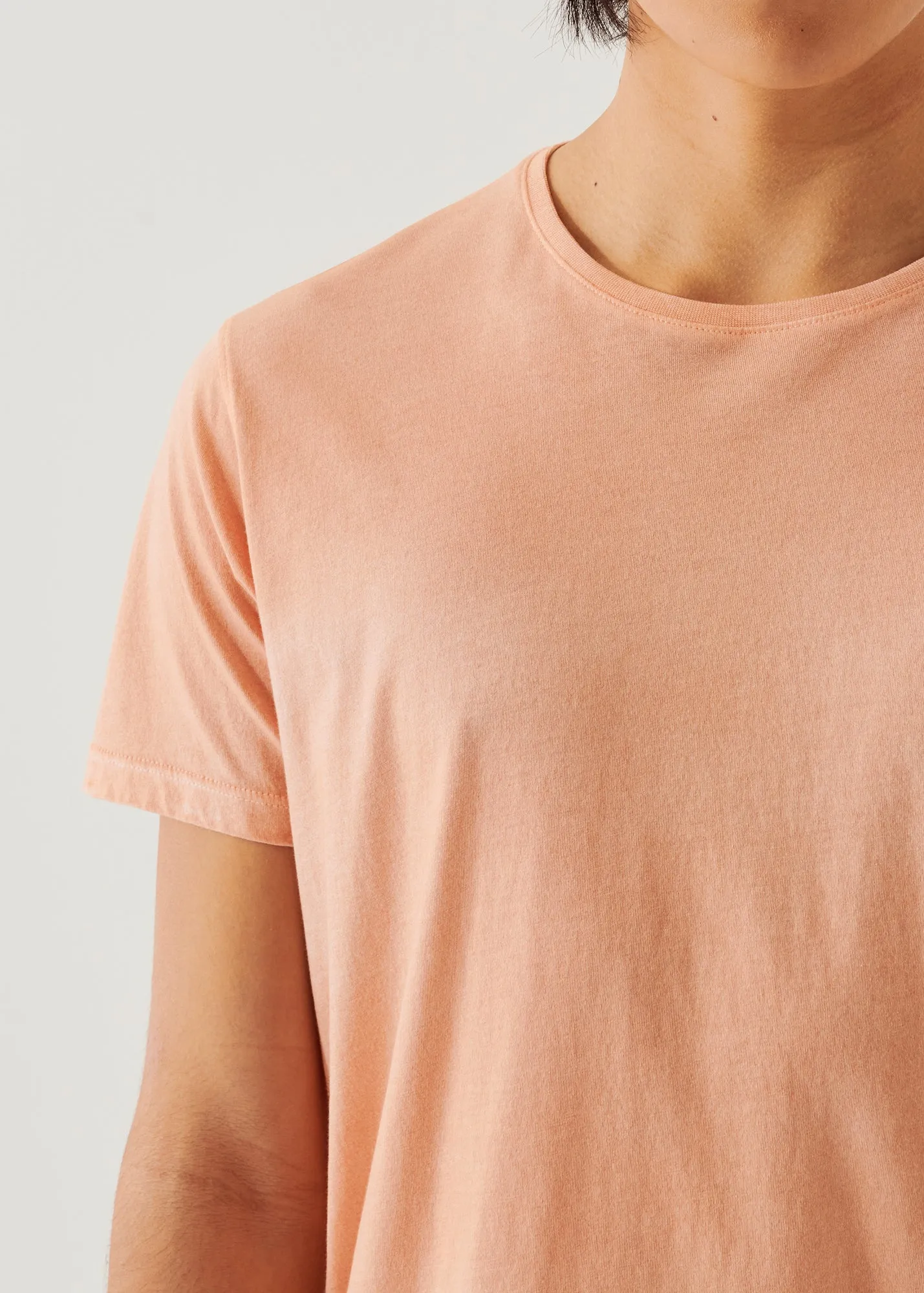 LIGHTWEIGHT PIMA COTTON SPRAY WASH T-SHIRT
